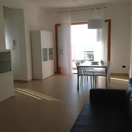 Sul Mare, Aria Condizionata, Wi-fi, Parcheggio Holiday home *